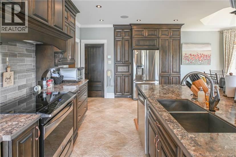 4261 rue Anthony Street — photo 14 of 40