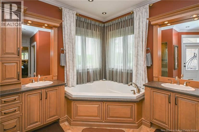 4261 rue Anthony Street — photo 33 of 40