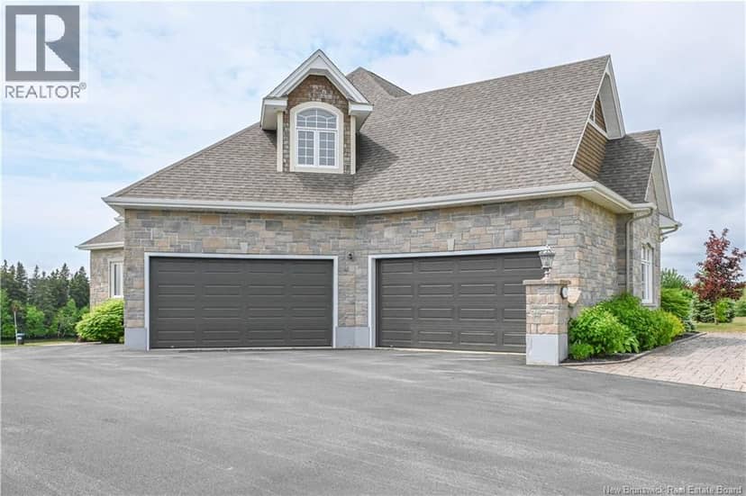 4261 rue Anthony Street — photo 9 of 40