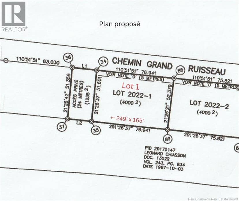 4,000 mc Chemin Grand Ruisseau, Pigeon Hill