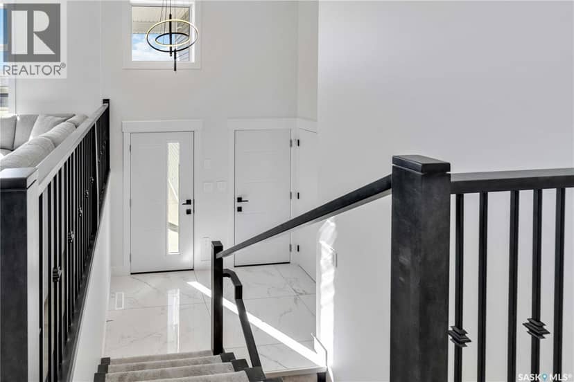 838 Ballesteros CRESCENT — photo 3 of 32