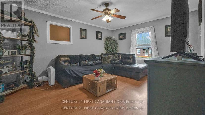 19 Montgomery Drive — photo 13 of 25