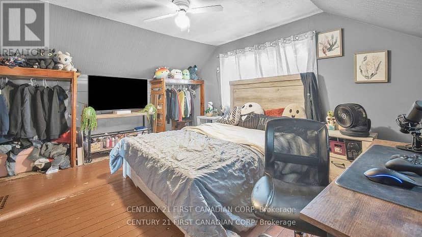 19 Montgomery Drive — photo 15 of 25