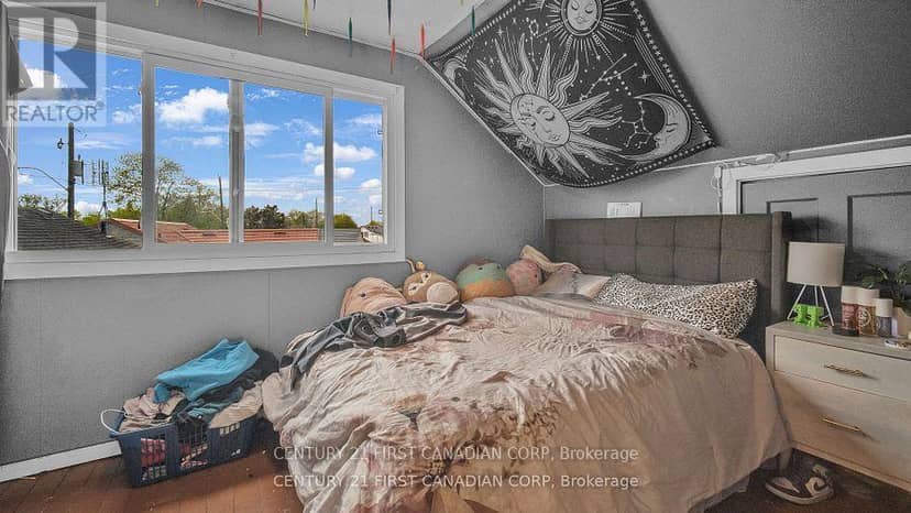 19 Montgomery Drive — photo 17 of 25