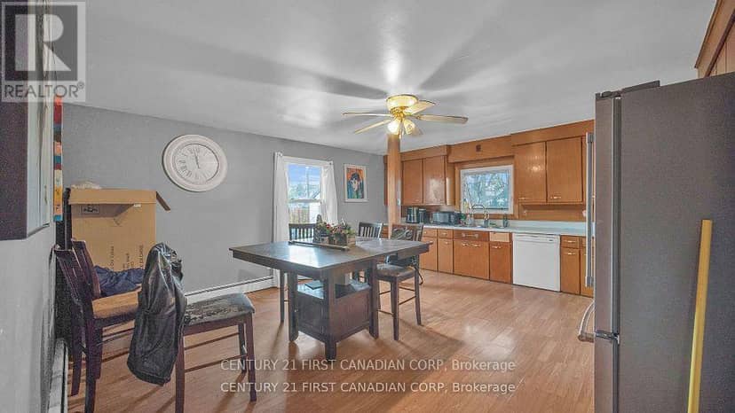 19 Montgomery Drive, Chatham-Kent, photo 4