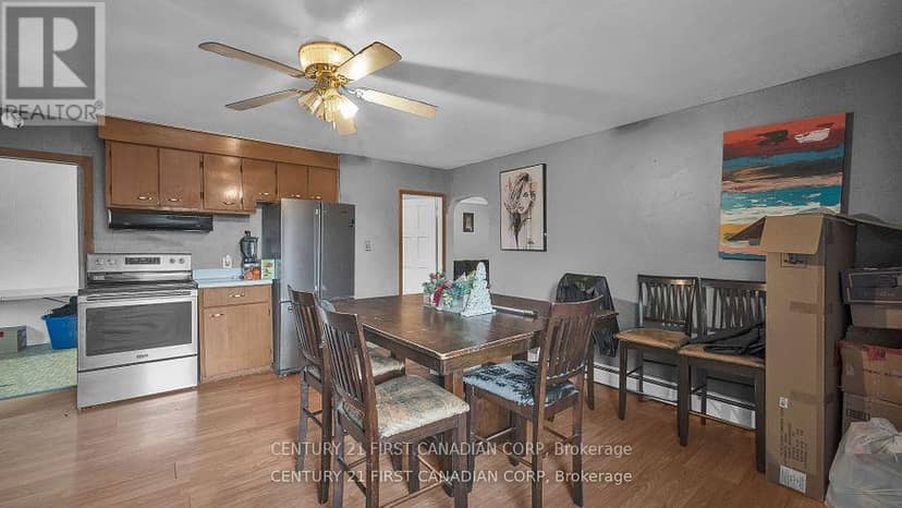 19 Montgomery Drive, Chatham-Kent, photo 5