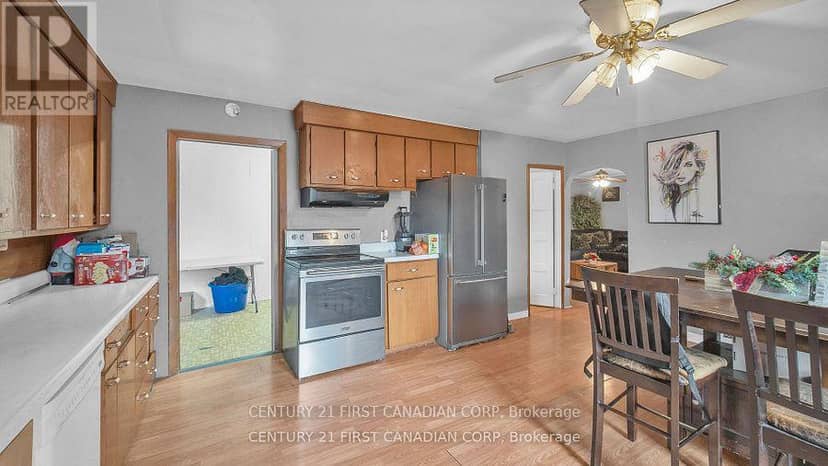 19 Montgomery Drive, Chatham-Kent, photo 8