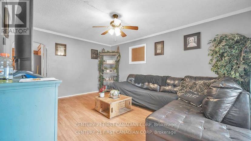 19 Montgomery Drive — photo 9 of 25