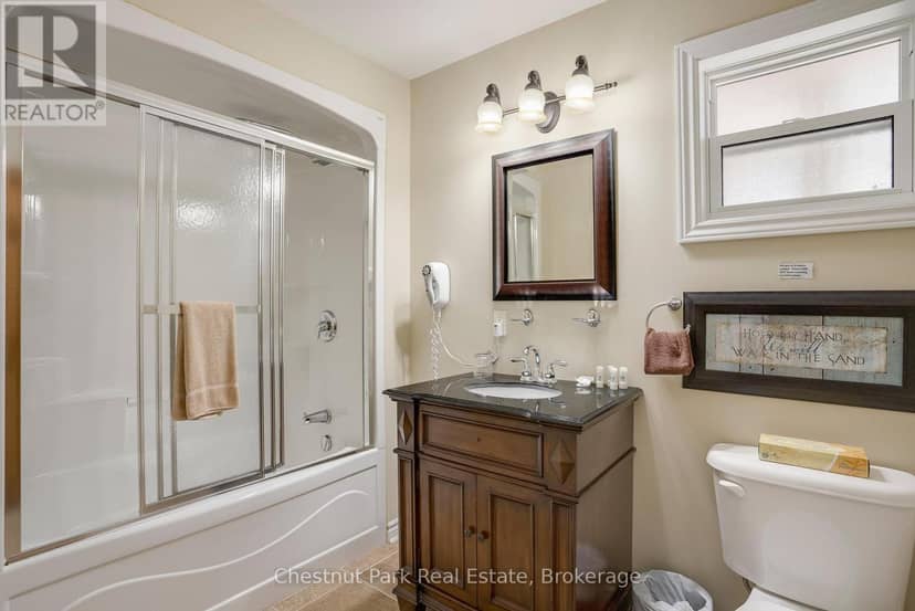 116-10 - 1052 Rat Bay Road — photo 25 of 39