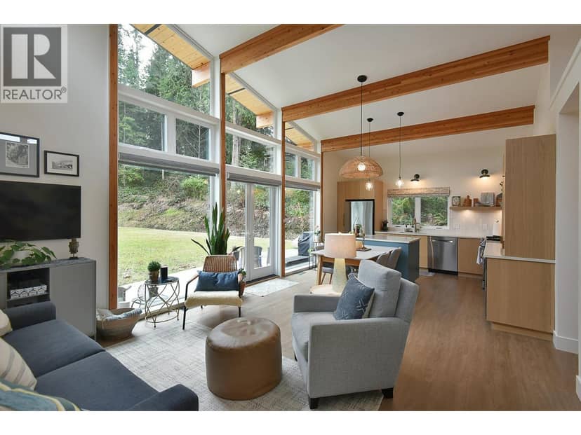 5961-5963 RIPPLE WAY, Sechelt