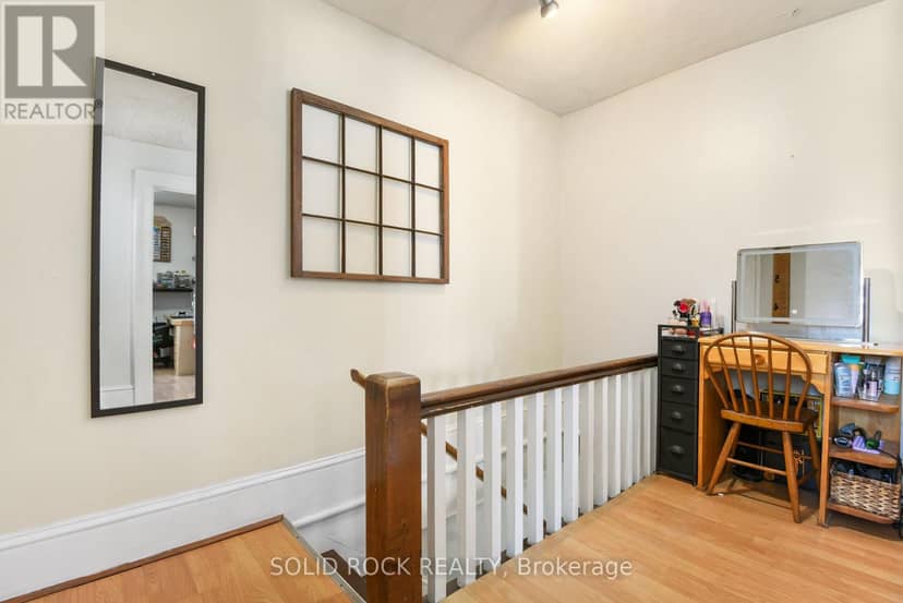 28 Wilson Street W — photo 15 of 24