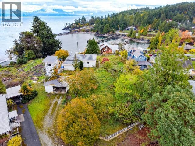 5358 EARL STREET, Texada Island, photo 2