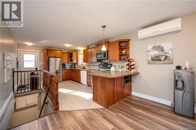 8 Beau Rivage Street — photo 12 of 35