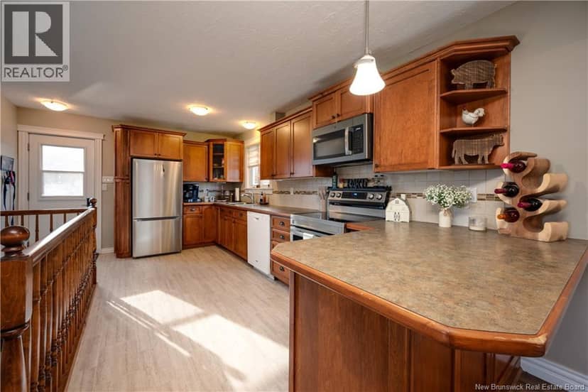 8 Beau Rivage Street — photo 13 of 35
