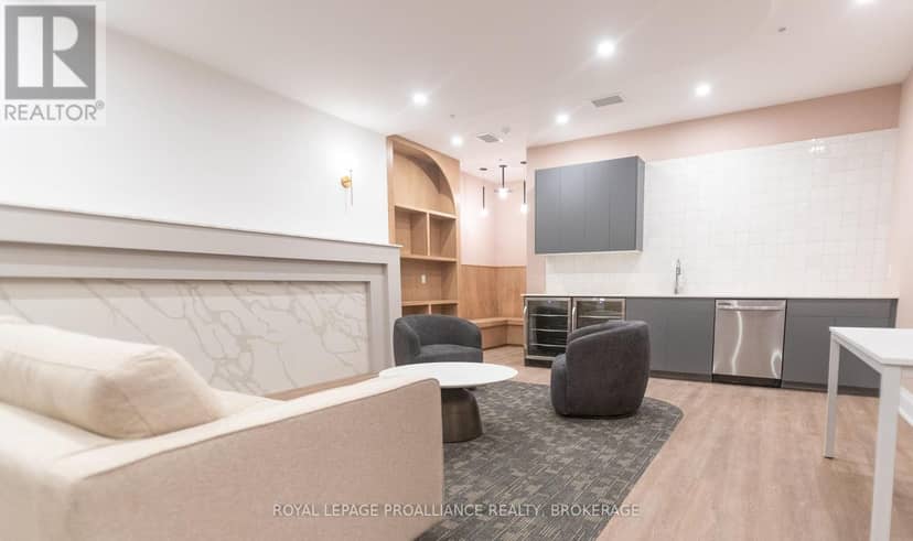 315 - 223 Princess Street — photo 2 of 13
