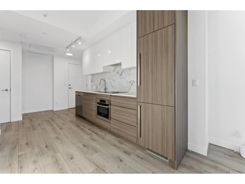 1409 10626 CITY PARKWAY, Surrey, photo 7