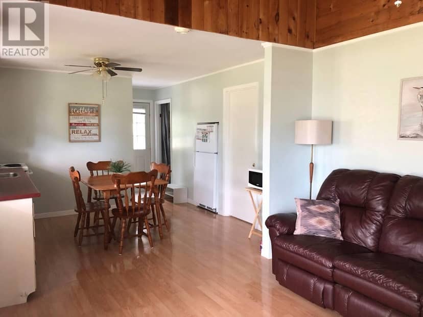 46 Mac Dor Drive — photo 5 of 15