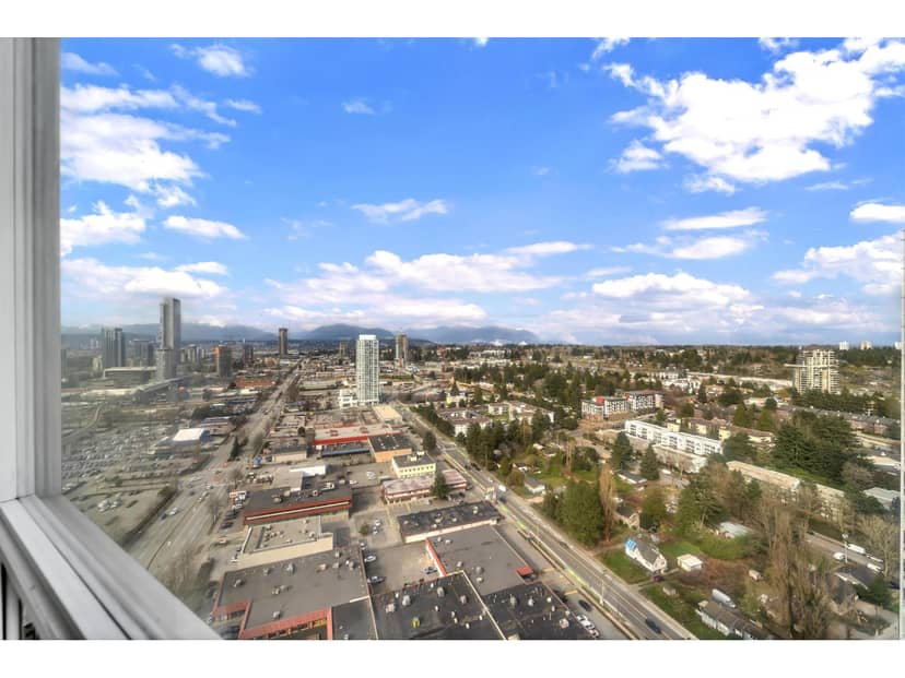 3306 13618 100 AVENUE, Surrey, photo 2