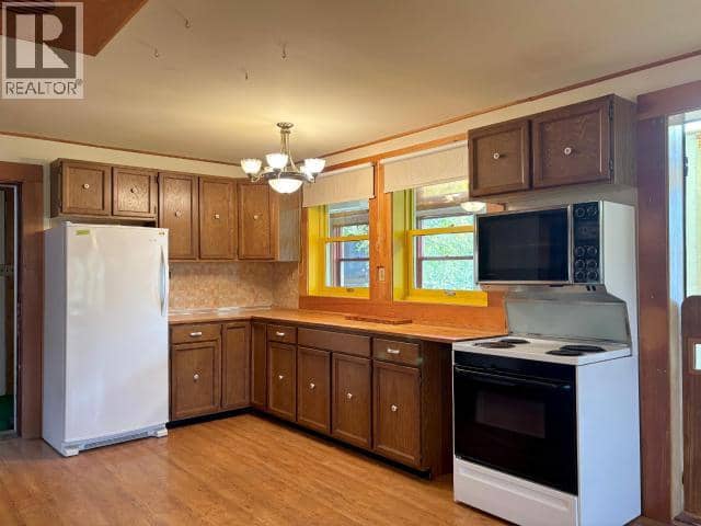 1217 7th Avenue — photo 7 of 27