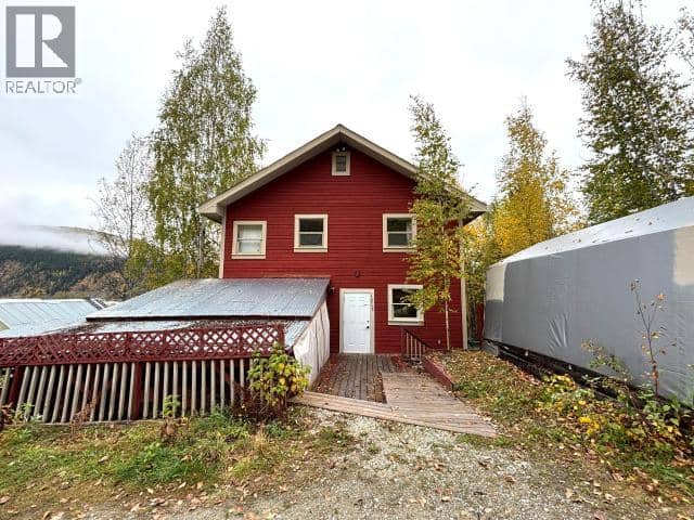1217 7th Avenue — photo 2 of 27