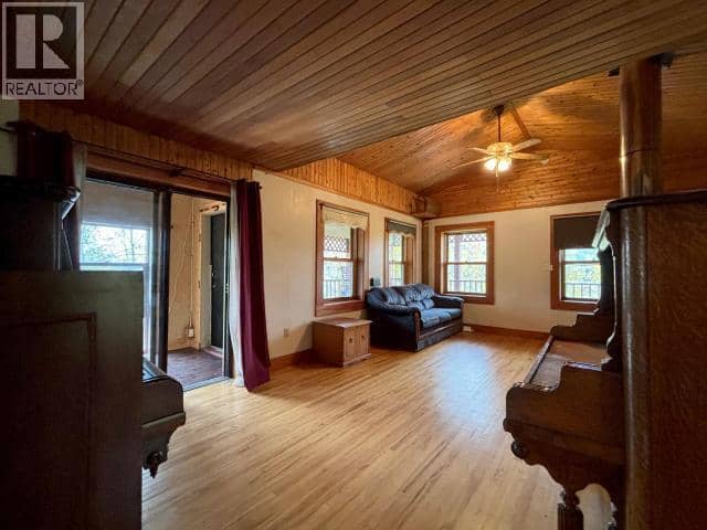 1217 7th Avenue — photo 18 of 27