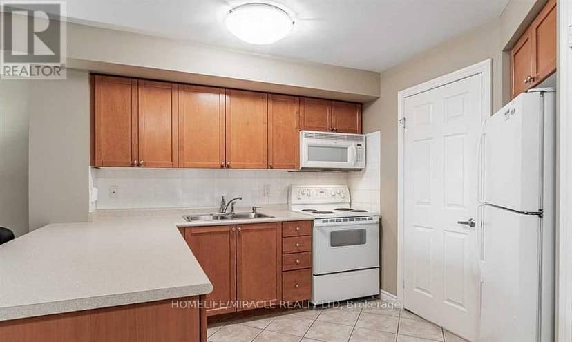 1401 - 3880 Duke Of York Boulevard — photo 9 of 24