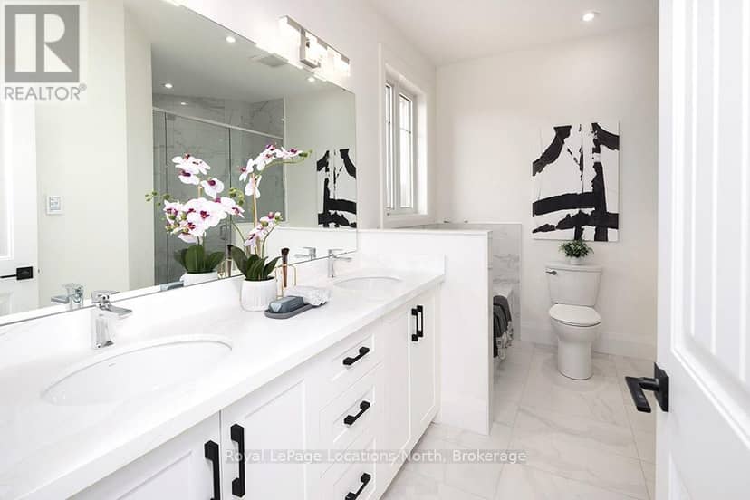 30 - 8 Hilton Lane — photo 19 of 27