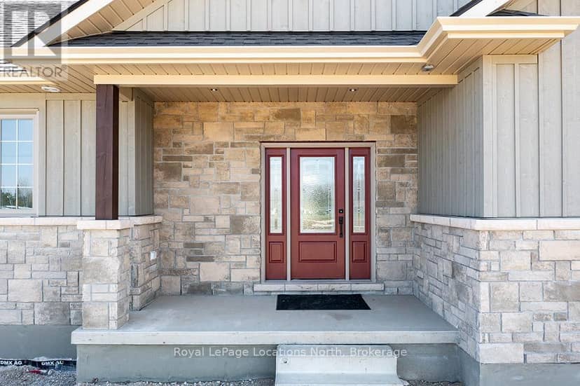 30 - 8 Hilton Lane — photo 2 of 27
