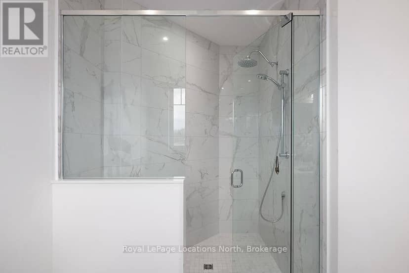 30 - 8 Hilton Lane — photo 20 of 27