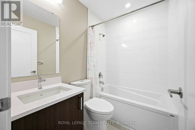 209 - 360 Deschatelets Avenue E — photo 12 of 21