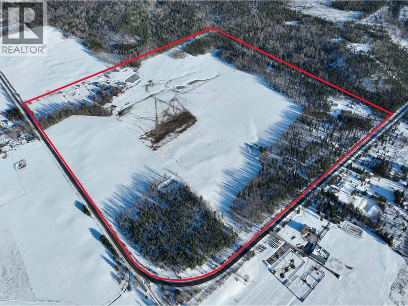 12090 BUCKHORN LAKE ROAD, Prince George, photo 2