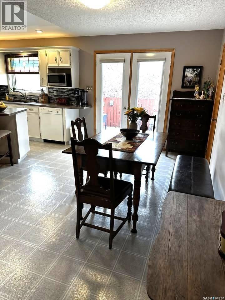 797 4th STREET W, Shaunavon, photo 5