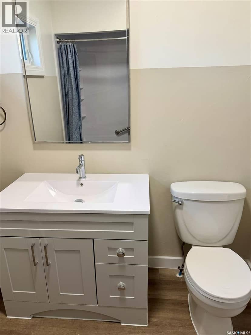 133 Railway AVENUE — photo 18 of 35