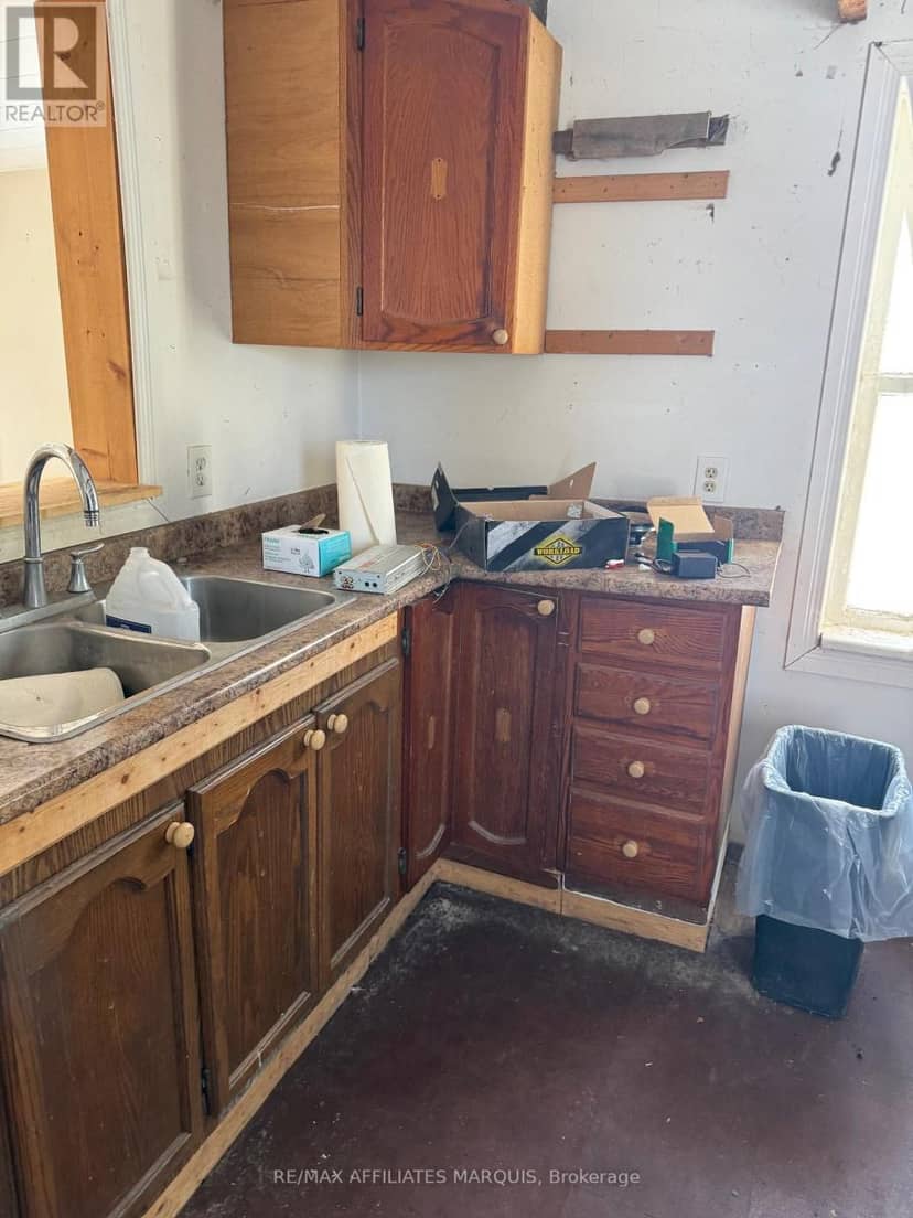 15554 Saving Street — photo 13 of 15