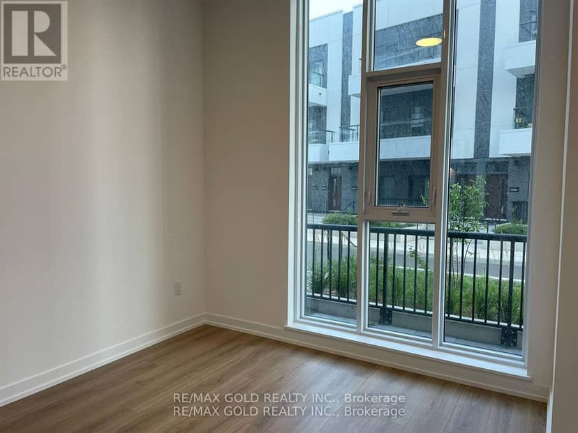 104 - 10 Lagerfeld Drive — photo 14 of 40
