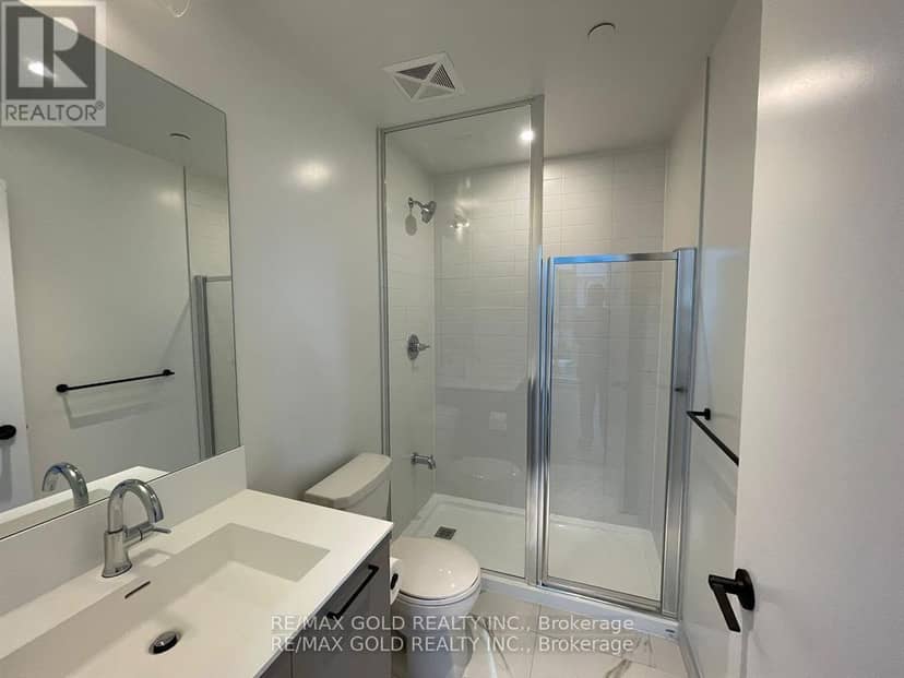 104 - 10 Lagerfeld Drive — photo 28 of 40