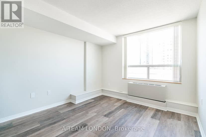 503 - 155 Kent Street — photo 22 of 27