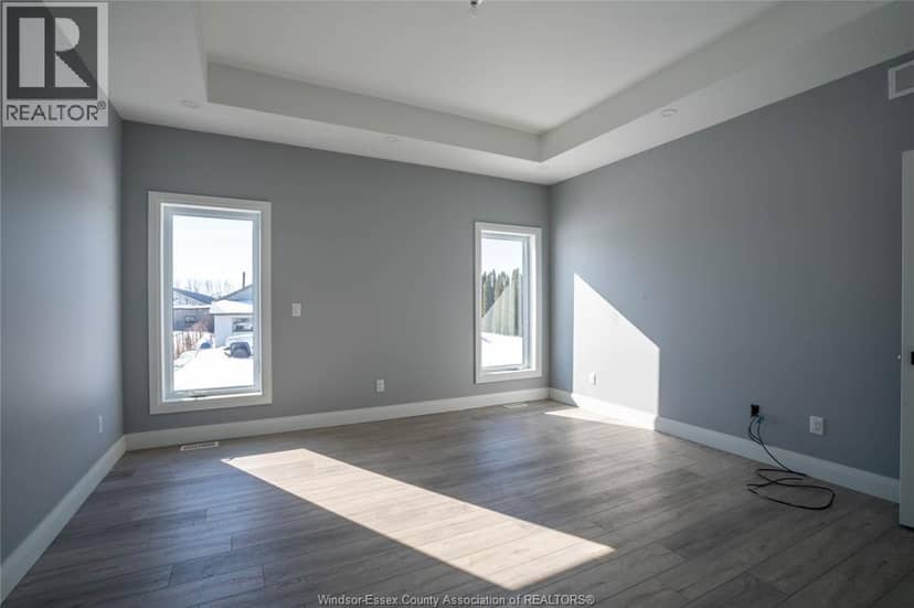 530 Mersea 3 Rd — photo 19 of 40