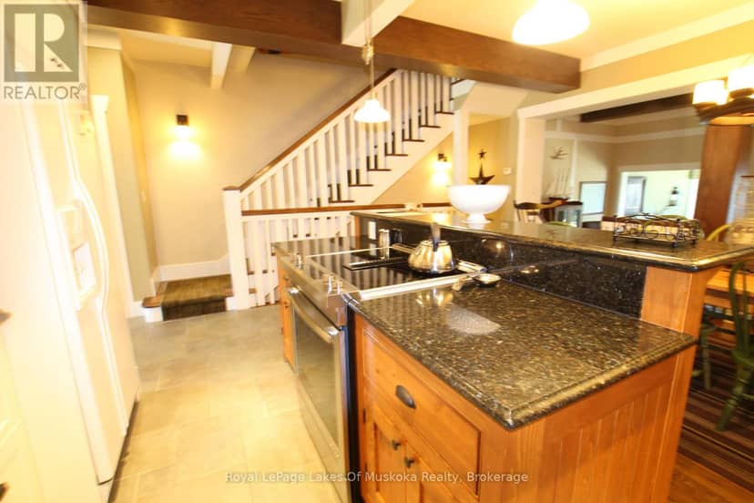 V 7 W 6 - 1020 Birch Glen Road — photo 8 of 23