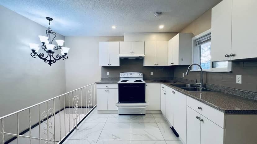 9716 156 STREET, Surrey, photo 7