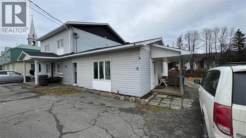 1999 Commerciale Street, Saint-François-de-Madawaska, photo 2
