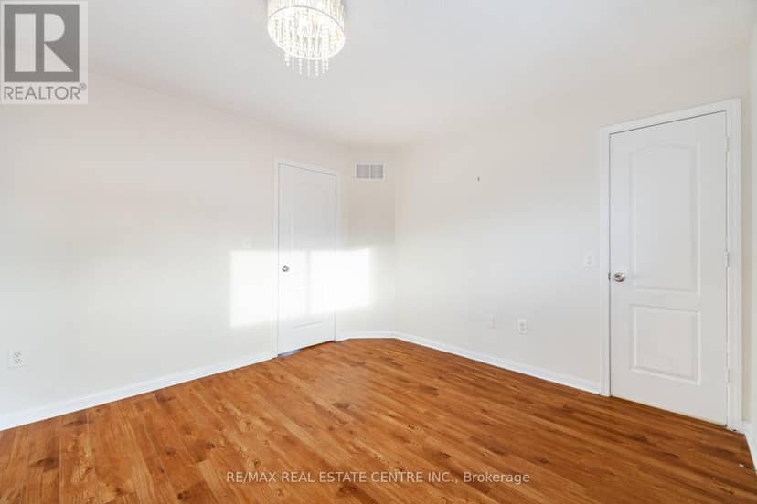 454 Collis Court — photo 18 of 32