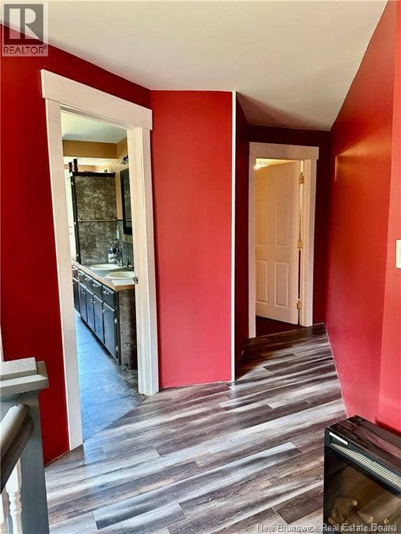 635 Main Street — photo 20 of 34