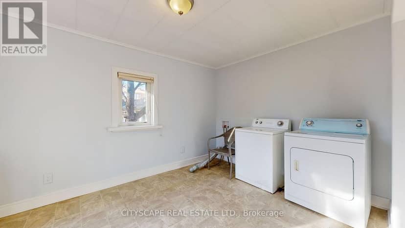39 Woodward Avenue — photo 16 of 40