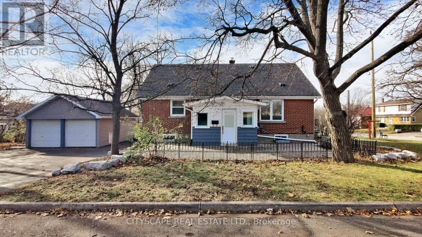 39 Woodward Avenue — photo 2 of 40