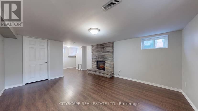 39 Woodward Avenue — photo 29 of 40