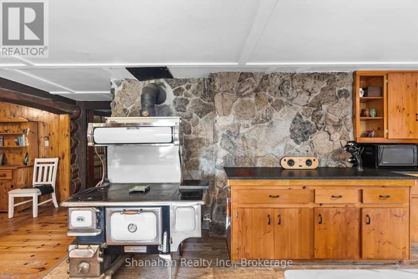 579 Cape Hurd Road — photo 16 of 40
