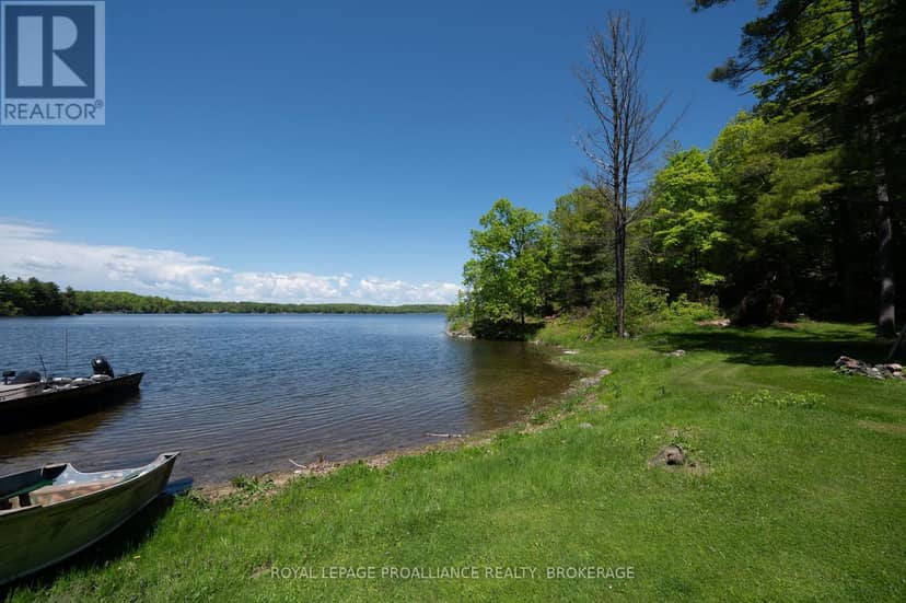 1122 Gananoque Lake Road, Front of Leeds & Seeleys Bay, photo 3