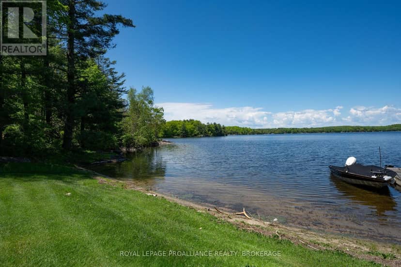 1122 Gananoque Lake Road, Front of Leeds & Seeleys Bay, photo 4