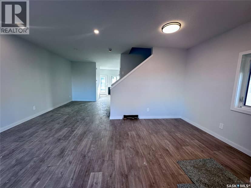 1123 Camden GARDENS — photo 4 of 16